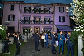 Guests arriving at the Bocelli Home